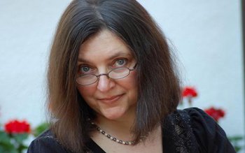 Purtătoarea de cuvânt a lui …