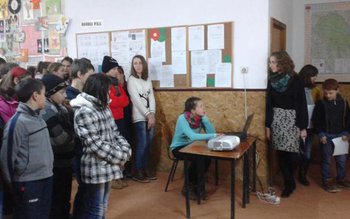 Elevii Şcolii Gimnaziale Nr.2, Străteni …