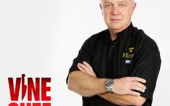 Cine este gazda noului show …