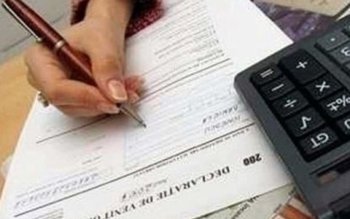 Contabilii scapă de concurenţă: Contractele …