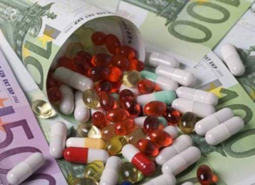 Percheziţii la mafia medicală: în farmacii se vindeau medicamente false pentru boli grave