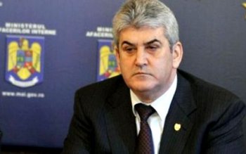 Ministrul Oprea a cerut să …
