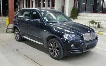 Autoturism de lux furat, în …