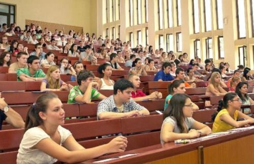 Veste bună pentru studenţi. Ministerul Educaţiei a făcut anunţul în urmă cu puţin timp