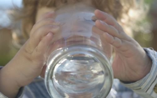 Consumul excesiv de apă poate fi dăunător pentru sănătate