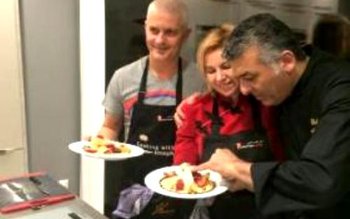 O botoșăneancă se pregătește alături …