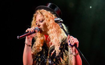 La ce s-a ajuns! Cum …