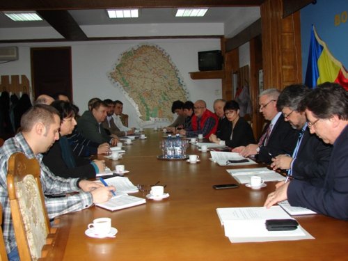 Probleme soluţionate în Dialogul Social de la Prefectura Botoșani