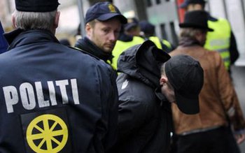 21 de români au fost …