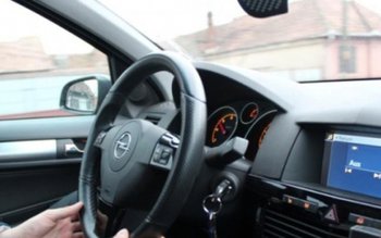 Tânăr prins la volanul unei …