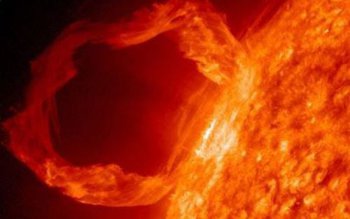 Prima explozie solară extrem de …