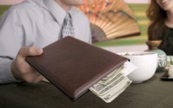 Nimic nu le scapă: bacşişul …