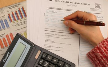 Aberaţie fiscală: O bătrână are …