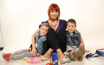 Familia unei vedete din Pro …