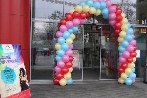 Mii de premi și vouchere cadou la aniversarea 2 Ani Uvertura Mall - FOTO