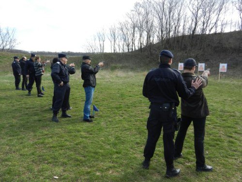 Poligonul de tragere Botoşani a găzduit astăzi Cupa Jandarmeriei 2015 la tir. Vezi câștigătorii