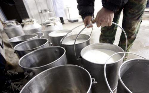În atenţia operatorilor care achiziţionează lapte şi a producătorilor deţinători de cotă de lapte!