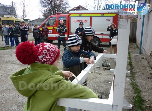 Vezi echipele câștigătoare la Concursul Judeţean „Echipaj de pompieri” faza zonală - FOTO