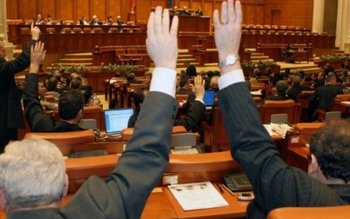 Statutul senatorilor şi deputaţilor, modificat