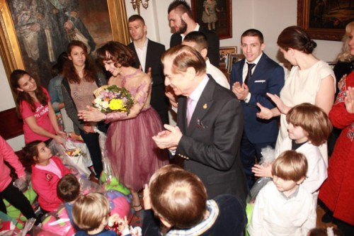 Familia Regală a României şi luptătorii Superkombat s-au unit pentru o acţiune caritabilă 