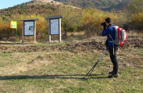 Primăria Botoşani montează panouri destinate promovării obiectivelor turistice.