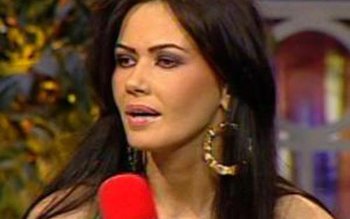 Pentru câți bani a vândut …