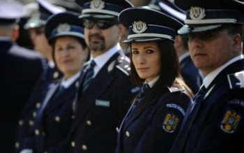 Poliția Română este apreciată ca …