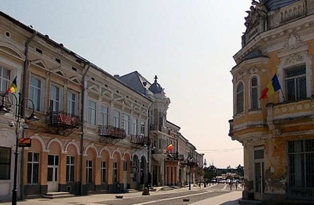 Primarul municipiului Botoşani are în vedere relocarea a 30% din familiile care locuiesc în Centrul Vechi