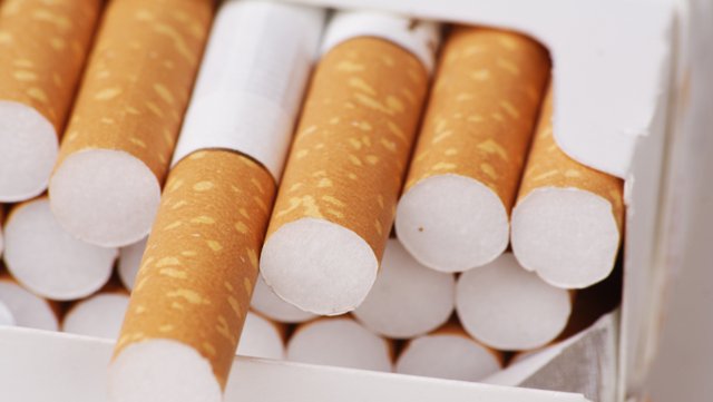 Patru persoane din Botoșani și Dorohoi, cercetate pentru comerț ilegal cu țigări de contrabandă
