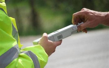 Bărbat prins de polițiști băut …