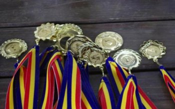 Vezi elevii botoșăneni premianți la …