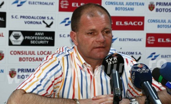 CFR Cluj – FC Botoşani 4-0. Cornel Şfaiţer: „Apărarea a fost praf. Nu am avut fundaşi centrali”