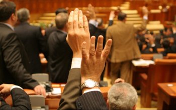 Guvernul dă aviz negativ la …