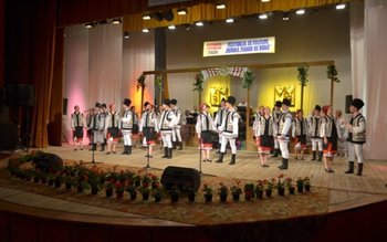 „Dorule, floare de rouă” a …