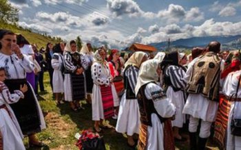 E oficial: Românii vor sărbători …