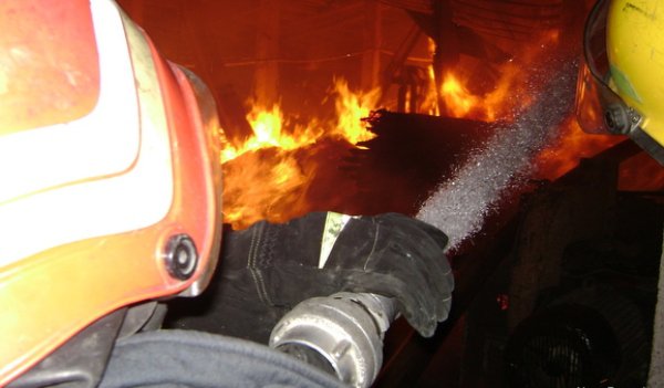 Patru locuințe distruse parțial din cauza expolatării necorespunzătoare a buteliilor de aragaz