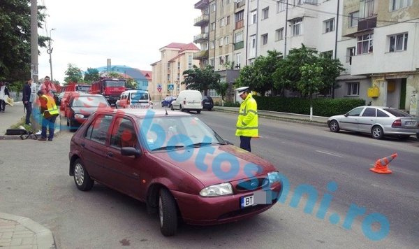 Accident pe o stradă din Botoșani: O femeie a ajuns la spital, după ce a fost lovită de o mașină!