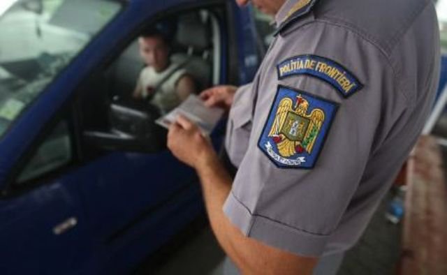 Dosar penal întocmit de polițiștii de frontieră dorohoieni, unei persoane care conducea o autoutilitară fără documente