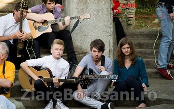 Festivalul Naţional de muzică folk …