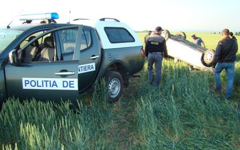 Au fugit de poliţiştii de …