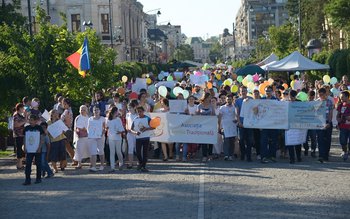 Peste 3500 de persoane la …