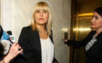 Elena Udrea scapă de arestul …