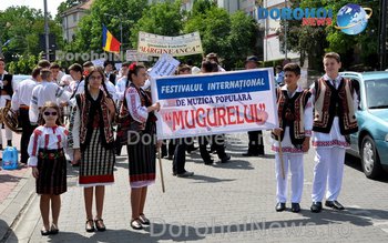 Parada Festivalului Internațional de muzică …