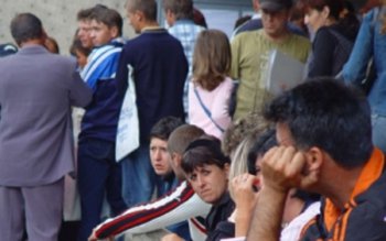 De ce nu se apucă …