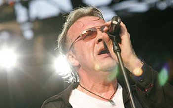 Gabriel Cotabiţă ÎNTRĂ ÎN STUDIO. …