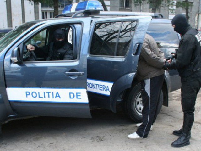 Moldovean reținut de polițiștii de frontieră botoșăneni, pe malul românesc chiar de Ziua Poliției de Frontieră