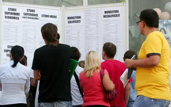 Absolvenţii instituţiilor de învăţământ pot …