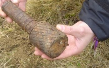 Grenadă descoperită de un bărbat …