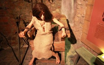 Poveste cumplită din Castelul Corvinilor: …