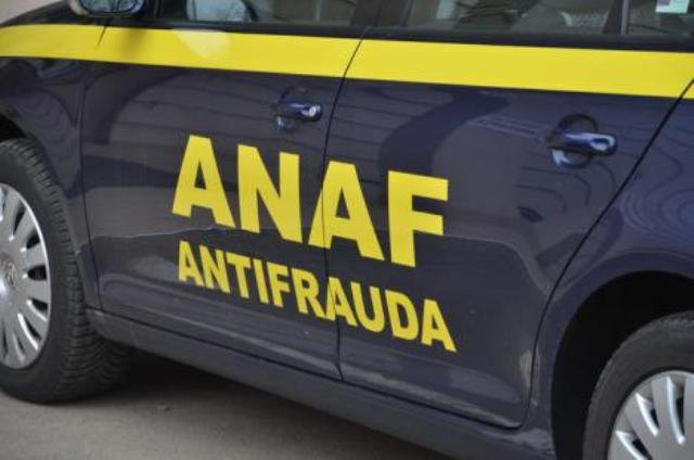 ANAF intră peste manelişti, cămătari şi vedete